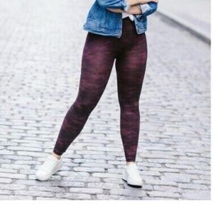 SPANX seamless legging, burgundy camo, like new